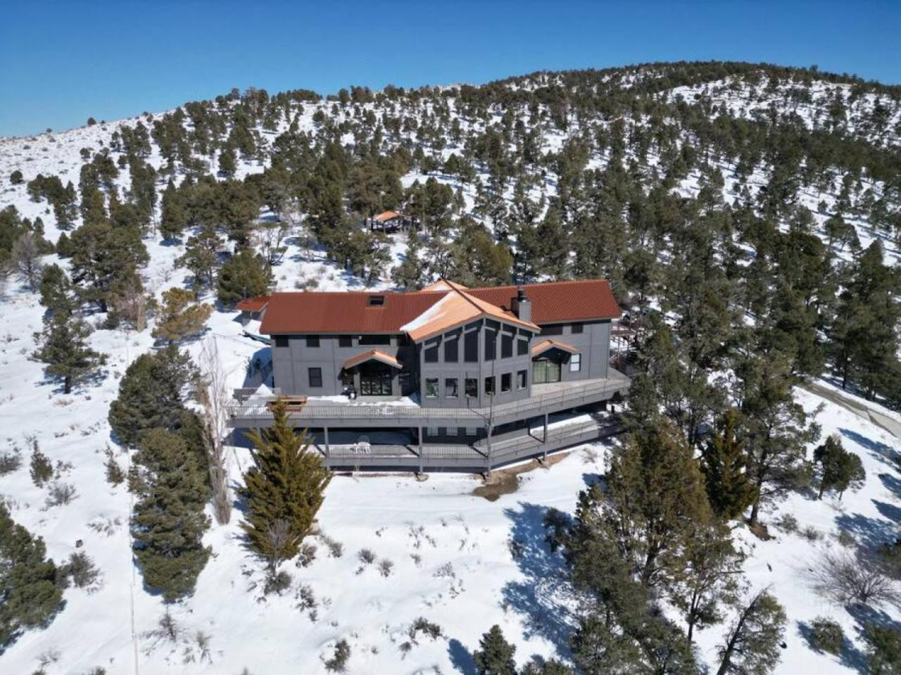 Steel Pine Lodge A Rustic Mountain Retreat Views Baldwin Lake Exteriér fotografie