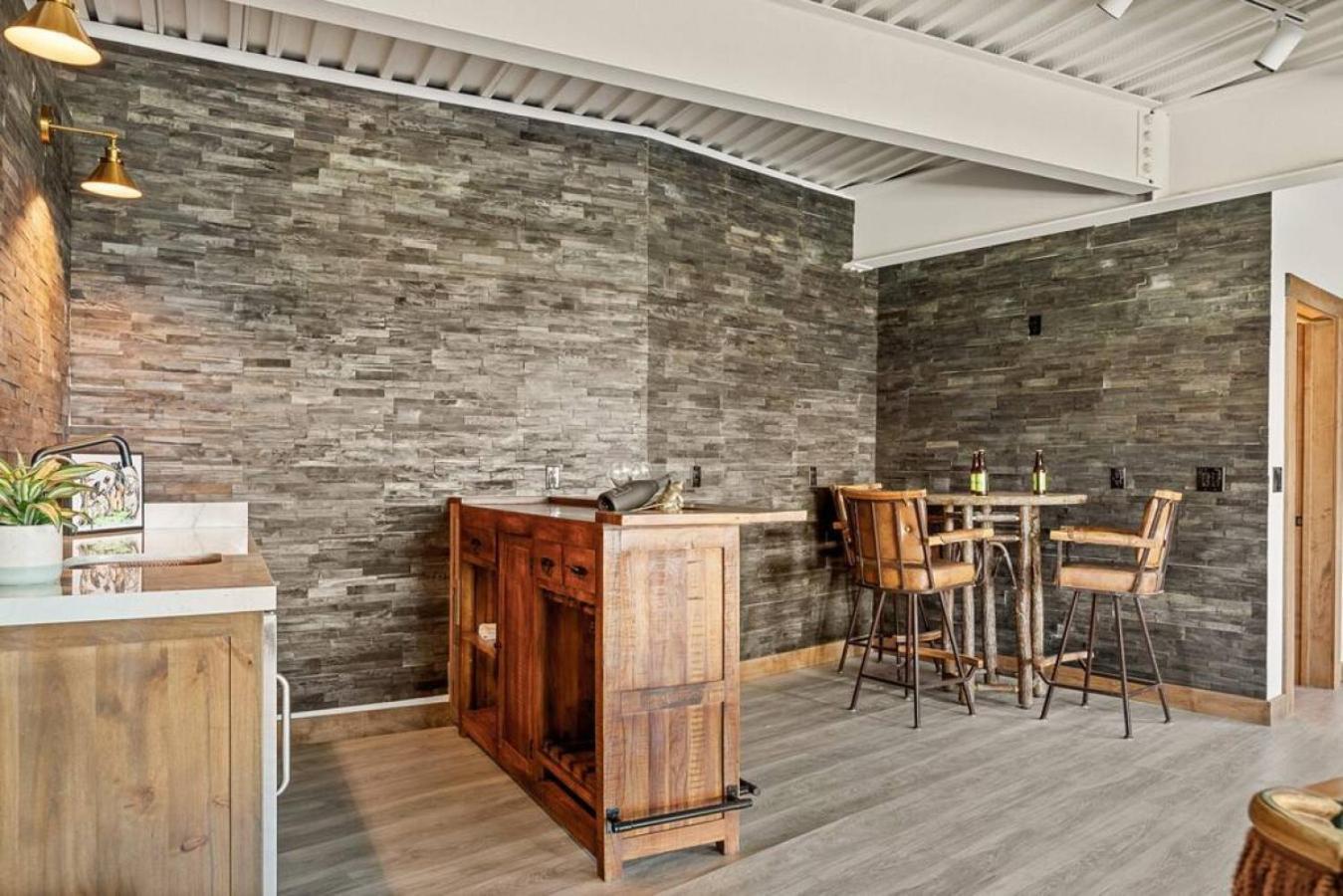 Steel Pine Lodge A Rustic Mountain Retreat Views Baldwin Lake Exteriér fotografie