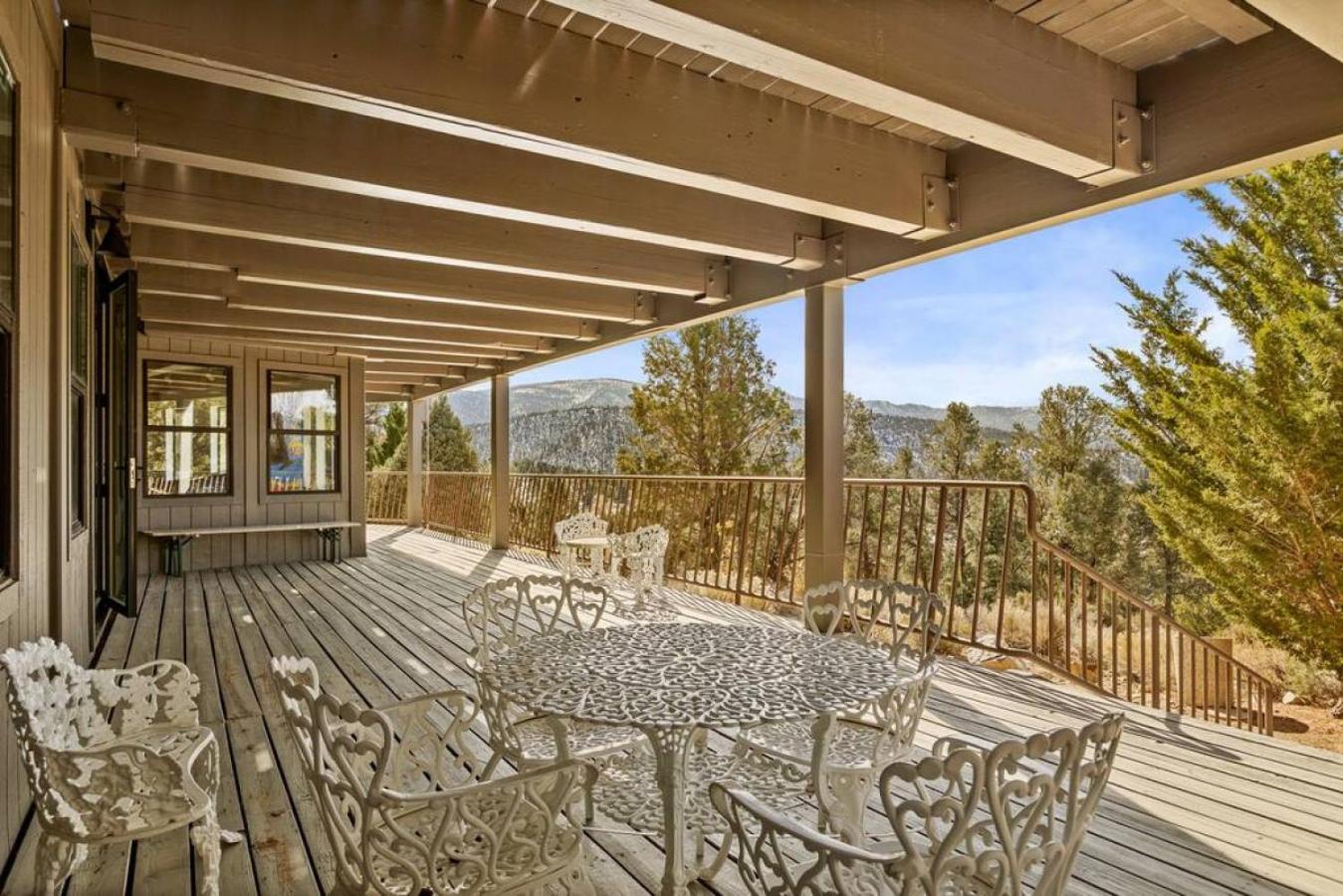 Steel Pine Lodge A Rustic Mountain Retreat Views Baldwin Lake Exteriér fotografie