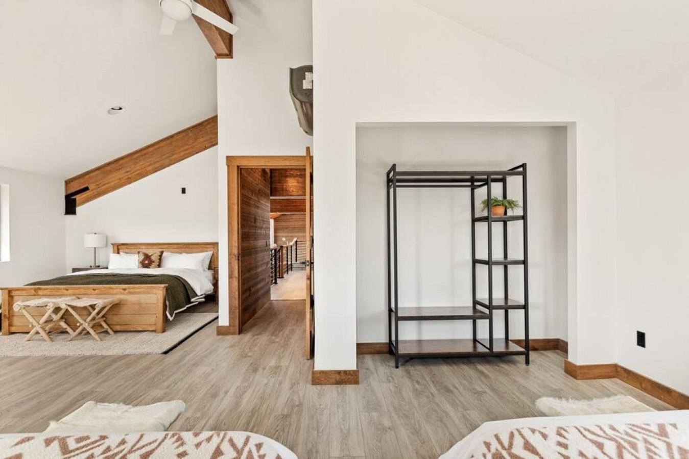 Steel Pine Lodge A Rustic Mountain Retreat Views Baldwin Lake Exteriér fotografie