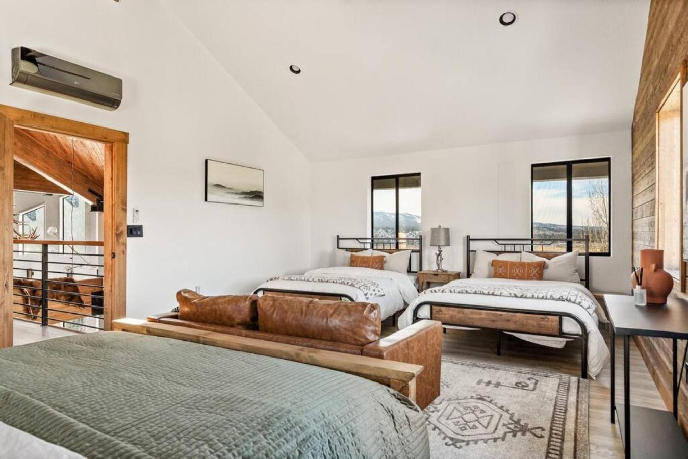 Steel Pine Lodge A Rustic Mountain Retreat Views Baldwin Lake Exteriér fotografie