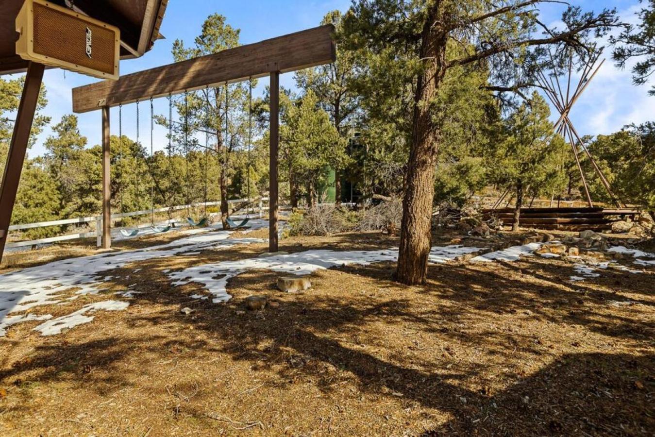 Steel Pine Lodge A Rustic Mountain Retreat Views Baldwin Lake Exteriér fotografie