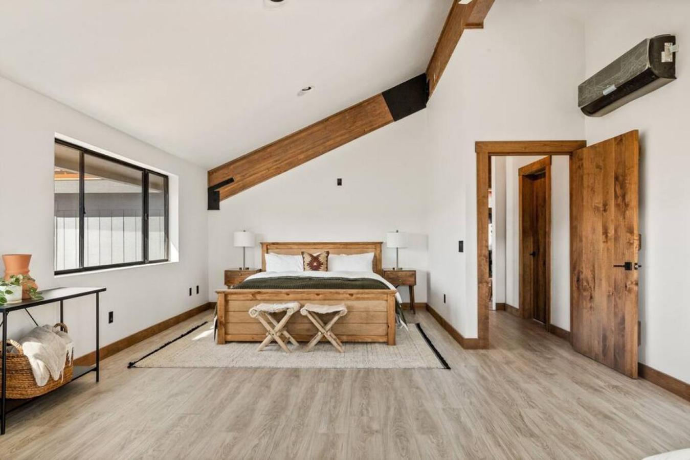 Steel Pine Lodge A Rustic Mountain Retreat Views Baldwin Lake Exteriér fotografie