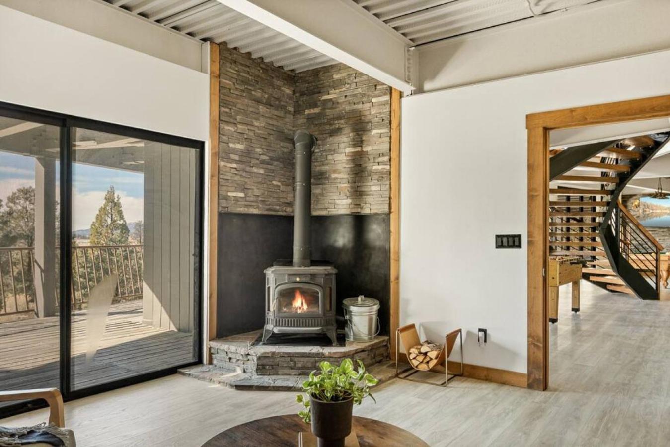 Steel Pine Lodge A Rustic Mountain Retreat Views Baldwin Lake Exteriér fotografie