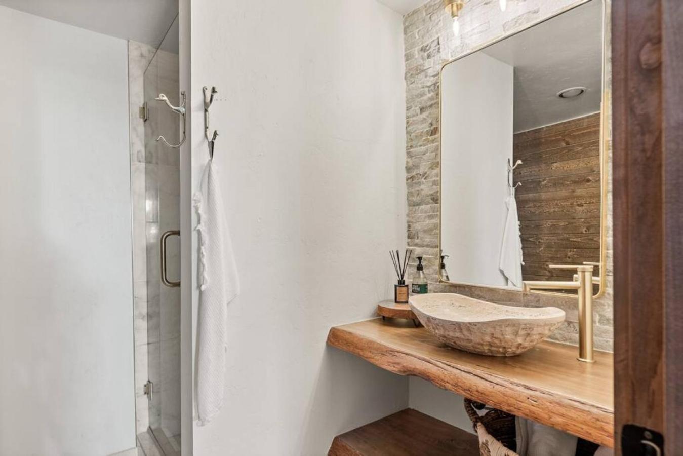 Steel Pine Lodge A Rustic Mountain Retreat Views Baldwin Lake Exteriér fotografie
