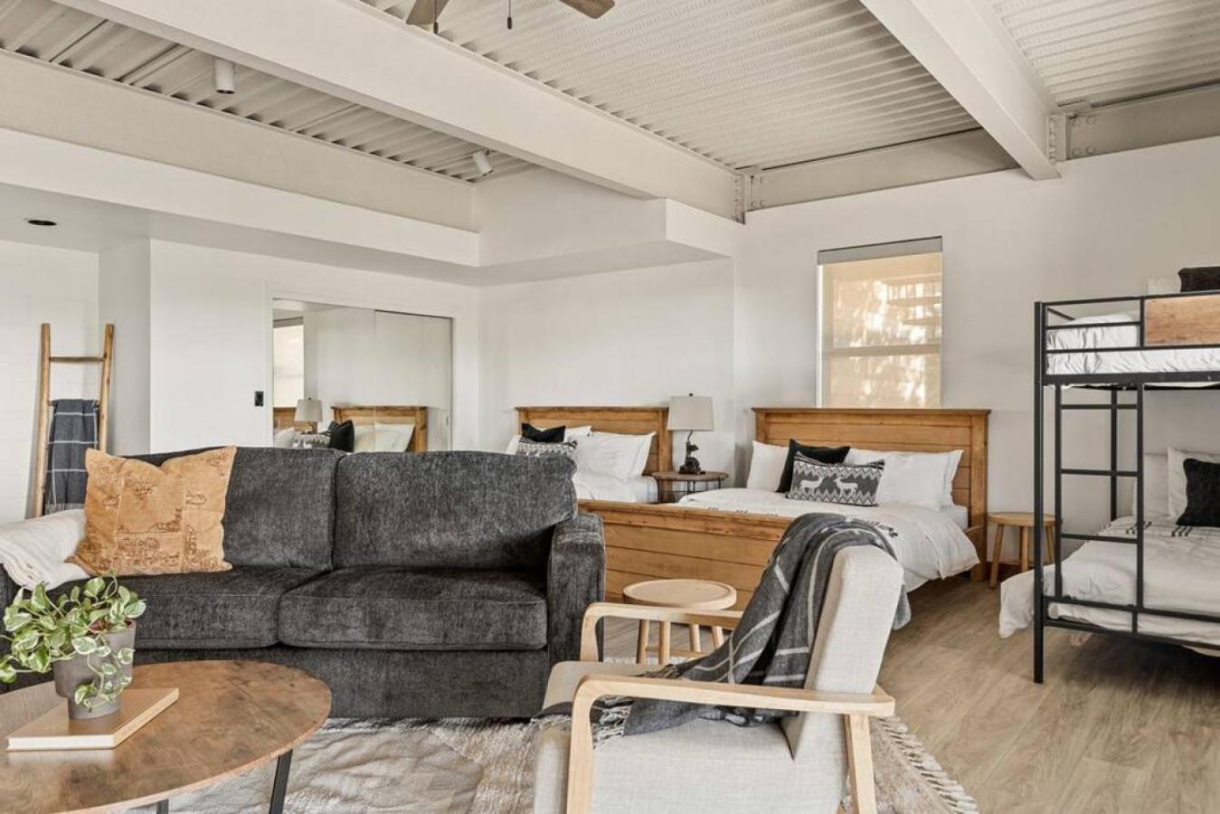 Steel Pine Lodge A Rustic Mountain Retreat Views Baldwin Lake Exteriér fotografie