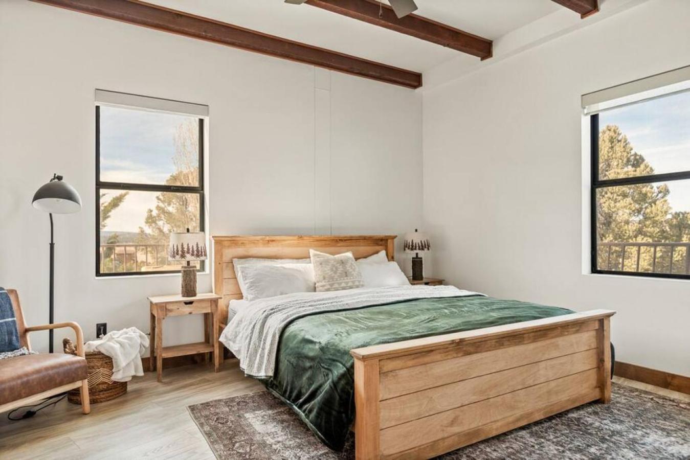 Steel Pine Lodge A Rustic Mountain Retreat Views Baldwin Lake Exteriér fotografie
