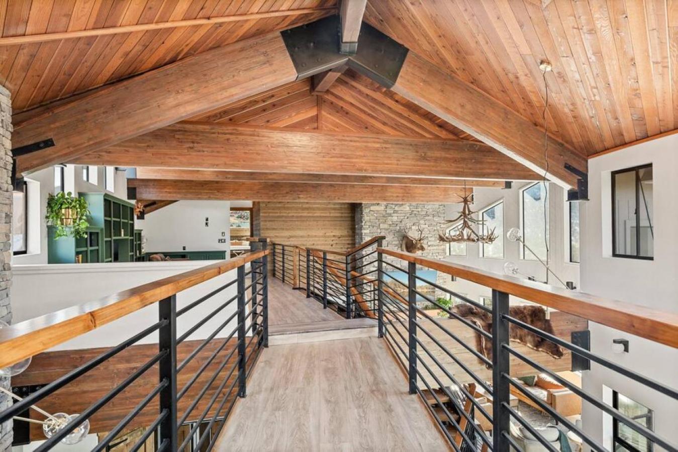 Steel Pine Lodge A Rustic Mountain Retreat Views Baldwin Lake Exteriér fotografie