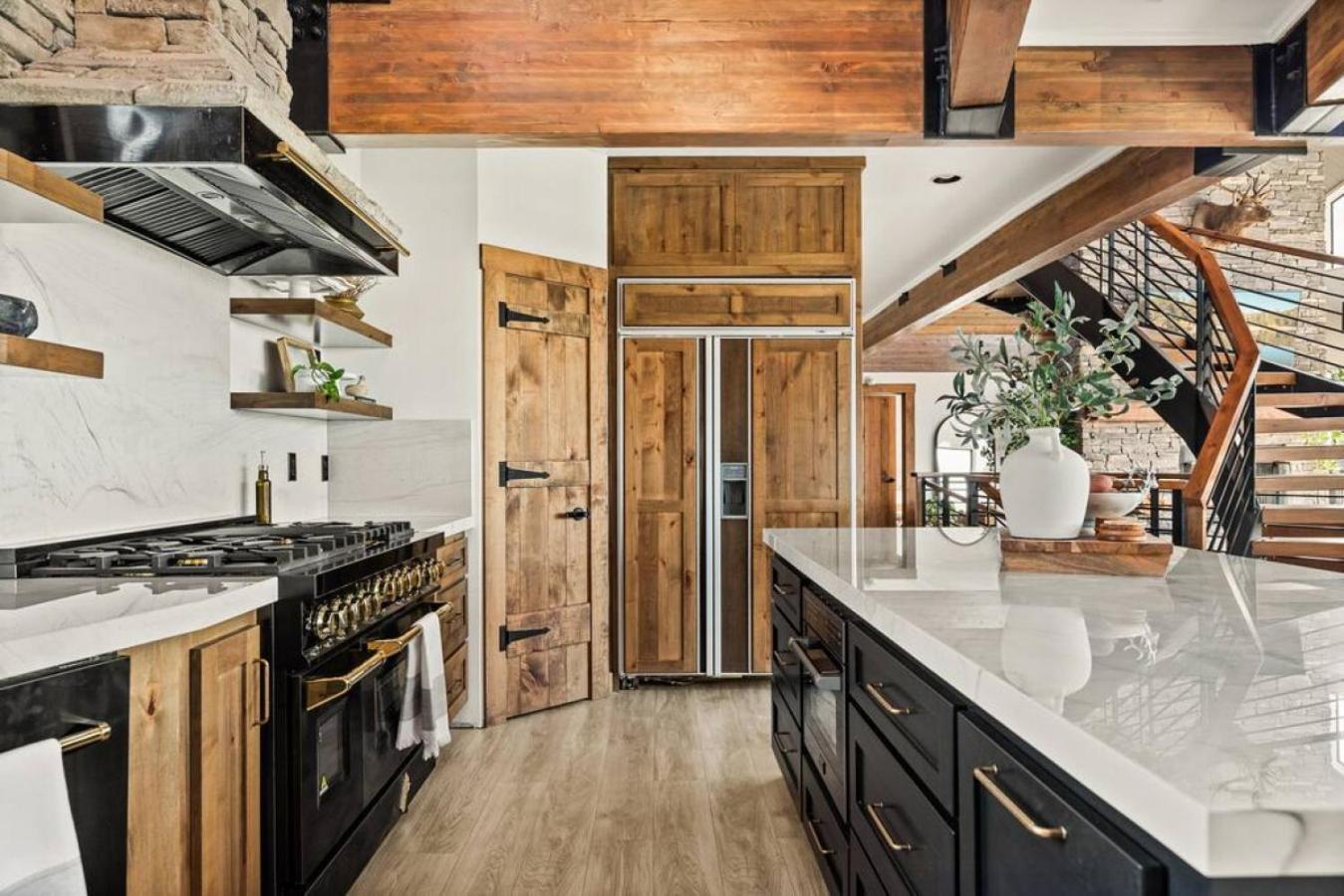 Steel Pine Lodge A Rustic Mountain Retreat Views Baldwin Lake Exteriér fotografie