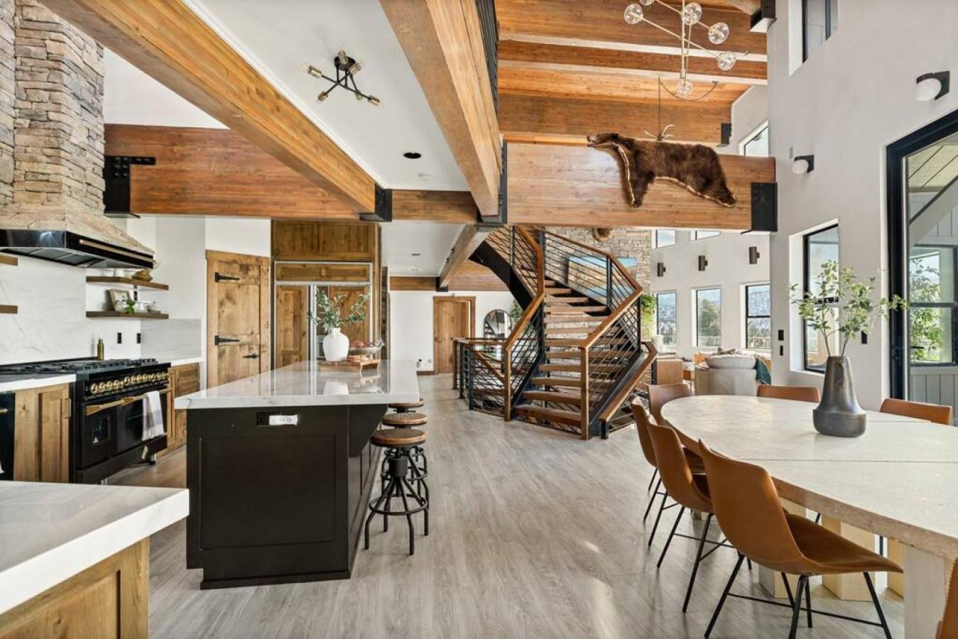 Steel Pine Lodge A Rustic Mountain Retreat Views Baldwin Lake Exteriér fotografie